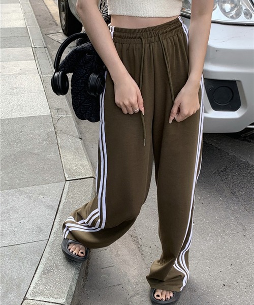 LYEON(リヨン)の「トラックパンツ(その他パンツ・レディース・ブラック/カーキ・FREE)」の7枚目の写真