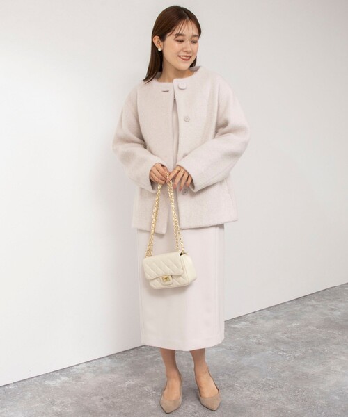 NOLLEY’S（ノーリーズ）の「シャギーショートコート（その他アウター・レディース・ベージュ/サックスブルー・38/36）」の4枚目の写真