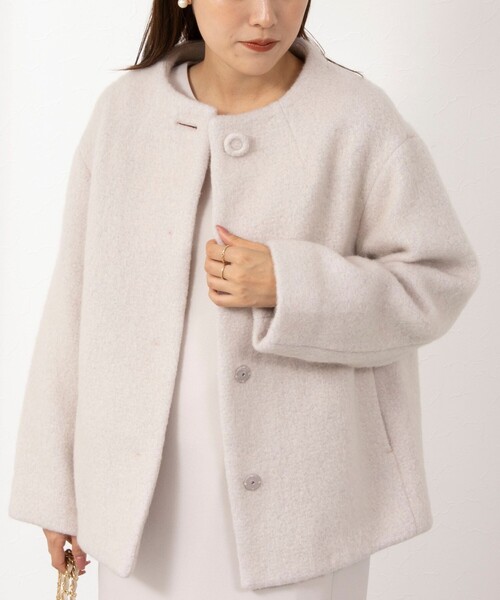 NOLLEY’S（ノーリーズ）の「シャギーショートコート（その他アウター・レディース・ベージュ/サックスブルー・38/36）」の7枚目の写真