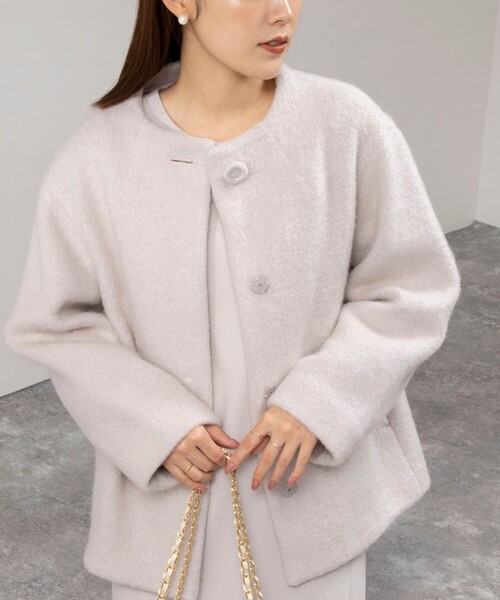 NOLLEY’S（ノーリーズ）の「シャギーショートコート（その他アウター・レディース・ベージュ/サックスブルー・38/36）」の8枚目の写真