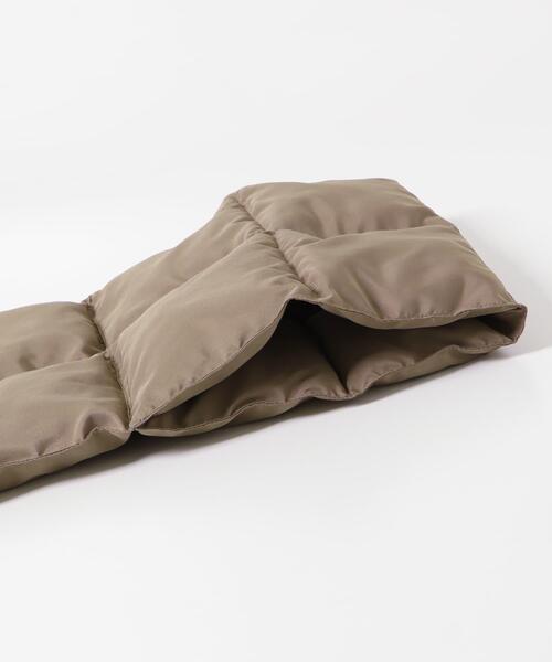 PENNEYS（ぺニーズ）の「『別注』PENNEYS×DOORS　THE FOX ファイバーダウンマフラー（マフラー・メンズ・ブラック/モカ/グレー/ブルー・-）」の14枚目の写真