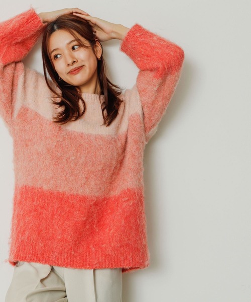 SENSE OF PLACE by URBAN RESEARCH（センスオブプレイスバイアーバンリサーチ）の「グラデーションボーダーセーター（ニット/セーター・レディース・レッド系その他/ブルー系その他/グレー系その他・ONE）」の3枚目の写真