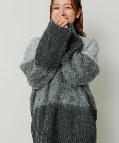 SENSE OF PLACE by URBAN RESEARCH（センスオブプレイスバイアーバンリサーチ）の「グラデーションボーダーセーター（ニット/セーター・レディース・レッド系その他/ブルー系その他/グレー系その他・ONE）」の5枚目の写真