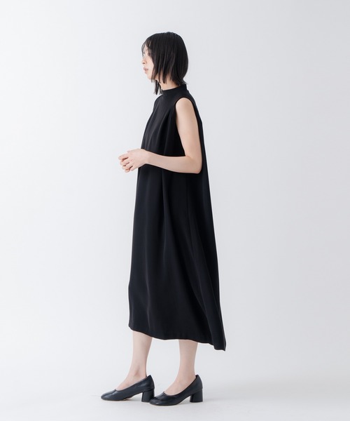 WHYTO.（ホワイト）の「「WHYTO./ホワイト」タックフレアドレス（ワンピース・レディース・ネイビー/ブラック・38/36）」の9枚目の写真