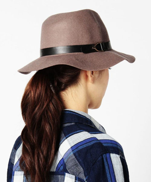 FERRUCCIO VECCHI（フェリシオベッキ）の「(FERRUCCIO VECCHI)フェルトハット（ハット・レディース・ベージュ/ブラック・ONE SIZE）」の3枚目の写真