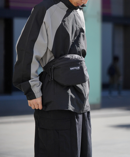 JOINT WORKS（ジョイントワークス）の「【BAICYCLON by bagjack / バイシクロン バイ バッグジャック】 WAIST BAG（ボディバッグ/ウエストポーチ・メンズ・ブラック・FREE）」の2枚目の写真