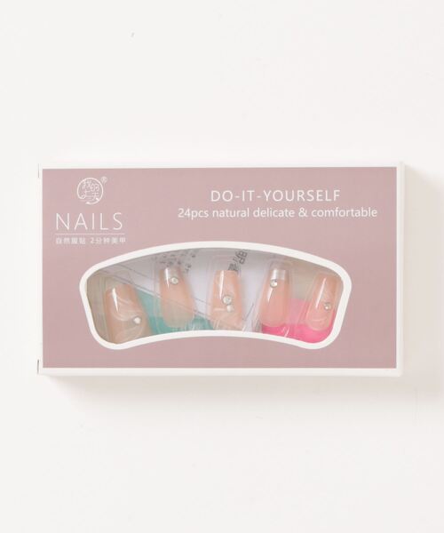 CERCA(チェルカ)の「LUON/【貼るだけ簡単】トレンドネイルチップ(ネイルシール/ネイルチップ・レディース・その他5/その他6/その他7/その他8/その他9/その他10/その他1/その他2/その他3/その他4・FREE)」の17枚目の写真