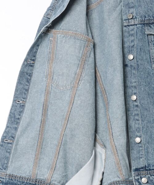 CECIL McBEE（セシルマクビー）の「オーバーサイズデニムジャケット（デニムジャケット・レディース・ブラック/ネイビー/ブルー・LARGE/MEDIUM）」の5枚目の写真