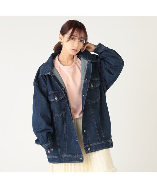 CECIL McBEE（セシルマクビー）の「オーバーサイズデニムジャケット（デニムジャケット・レディース・ブラック/ネイビー/ブルー・LARGE/MEDIUM）」の2枚目の写真