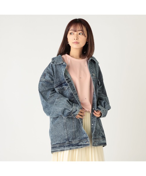 CECIL McBEE（セシルマクビー）の「オーバーサイズデニムジャケット（デニムジャケット・レディース・ブラック/ネイビー/ブルー・LARGE/MEDIUM）」の3枚目の写真
