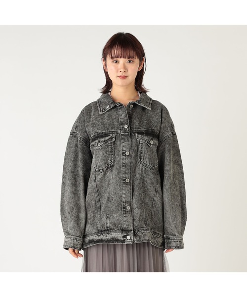 CECIL McBEE（セシルマクビー）の「オーバーサイズデニムジャケット（デニムジャケット・レディース・ブラック/ネイビー/ブルー・LARGE/MEDIUM）」の6枚目の写真