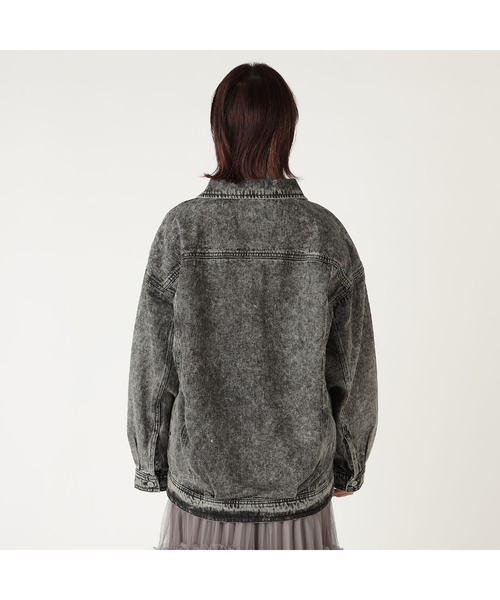 CECIL McBEE（セシルマクビー）の「オーバーサイズデニムジャケット（デニムジャケット・レディース・ブラック/ネイビー/ブルー・LARGE/MEDIUM）」の8枚目の写真