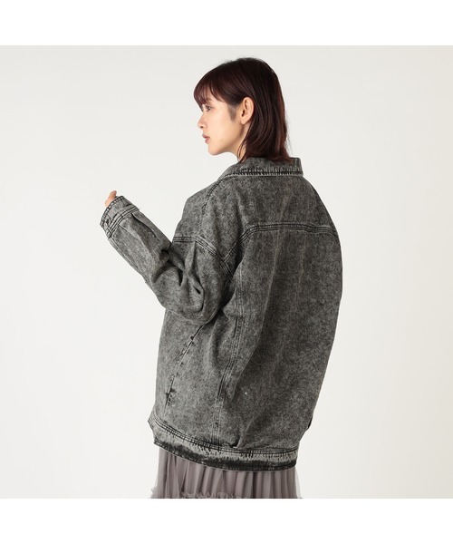 CECIL McBEE（セシルマクビー）の「オーバーサイズデニムジャケット（デニムジャケット・レディース・ブラック/ネイビー/ブルー・LARGE/MEDIUM）」の9枚目の写真