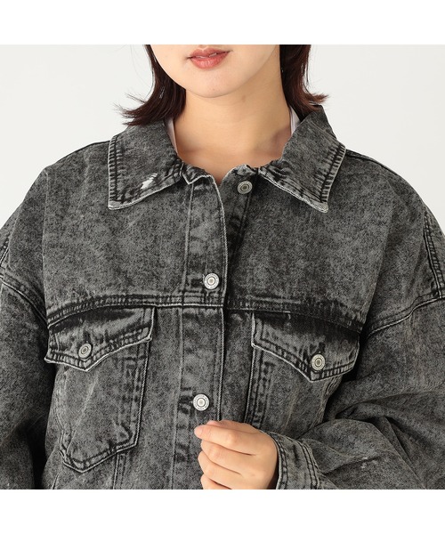 CECIL McBEE（セシルマクビー）の「オーバーサイズデニムジャケット（デニムジャケット・レディース・ブラック/ネイビー/ブルー・LARGE/MEDIUM）」の10枚目の写真