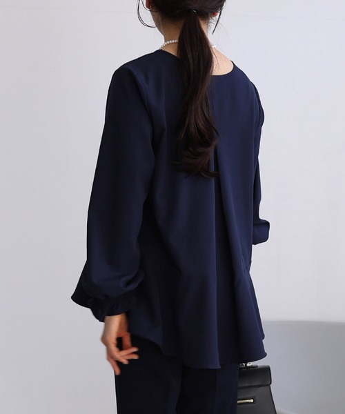 最終値下げ　新品未使用　DRAWER プリーツフレアペプラムブラウス ネイビー 最終値下げ 新品未使用 DRAWER プリーツフレアペプラムブラウス