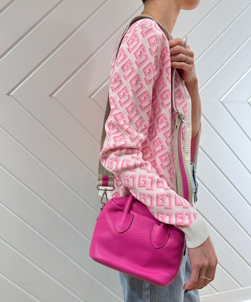 RIPANI(リパーニ)の「【RIPANI/リパーニ】バイカラーストラップレザーマイクロミニボストンバッグ(ショルダーバッグ・レディース・ホワイト/ブラック・FREE)」の5枚目の写真