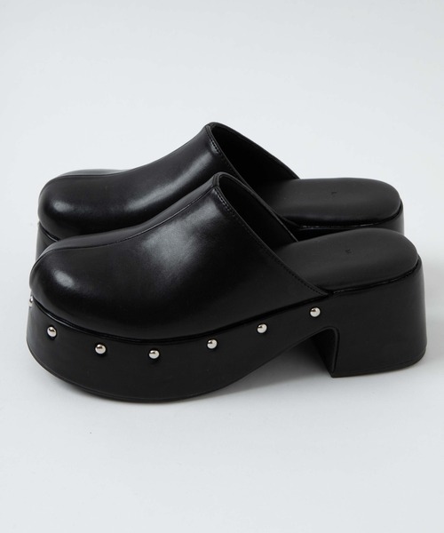 WEGO（ウィゴー）の「WEGO/スタッズ付きサボサンダル（サンダル・レディース・ブラック・LARGE/MEDIUM）」の4枚目の写真