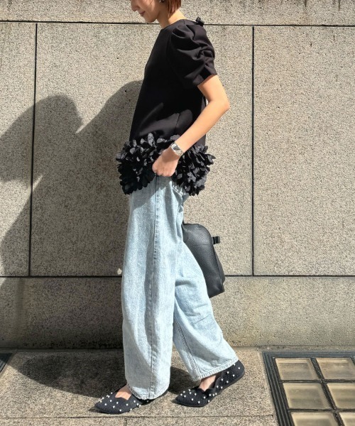 DONOBAN（ドノバン）の「ギャザースリーブフラワートップス（Tシャツ/カットソー・レディース・ブラック/ホワイト・FREE）」の20枚目の写真