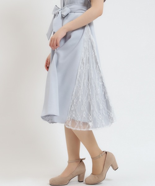 ASTORIA ODIER(アストリアオディール)の「スクエアネックサイドレースワンピース(ワンピース・レディース・サックスブルー/ネイビー/ラベンダー/ベージュ・SMALL/MEDIUM/LARGE)」の9枚目の写真