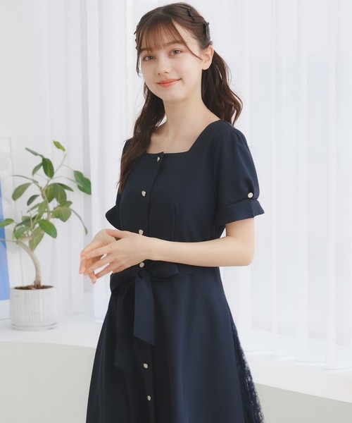 ASTORIA ODIER(アストリアオディール)の「スクエアネックサイドレースワンピース(ワンピース・レディース・サックスブルー/ネイビー/ラベンダー/ベージュ・SMALL/MEDIUM/LARGE)」の17枚目の写真