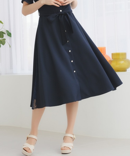 ASTORIA ODIER(アストリアオディール)の「スクエアネックサイドレースワンピース(ワンピース・レディース・サックスブルー/ネイビー/ラベンダー/ベージュ・SMALL/MEDIUM/LARGE)」の21枚目の写真