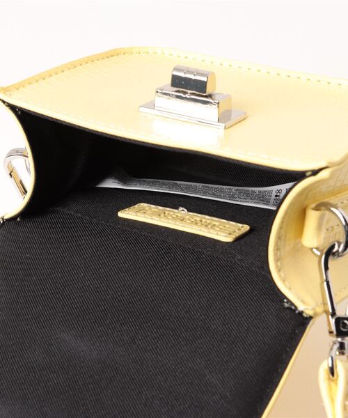 FOREVER 21（フォーエバー トゥエンティーワン）の「フラップミニバッグ（ショルダーバッグ・レディース・ホワイト/イエロー・FREE）」の13枚目の写真