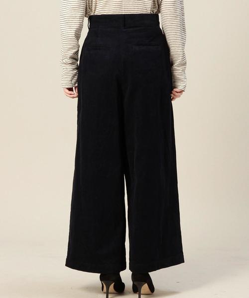 BEAUTY&YOUTH UNITED ARROWS(ビューティーアンドユースユナイテッドアローズ)の「BY 11Wコーデュロイ タックワイドパンツ ◆(その他パンツ・レディース・ベージュ/ネイビー・MEDIUM/SMALL)」の12枚目の写真