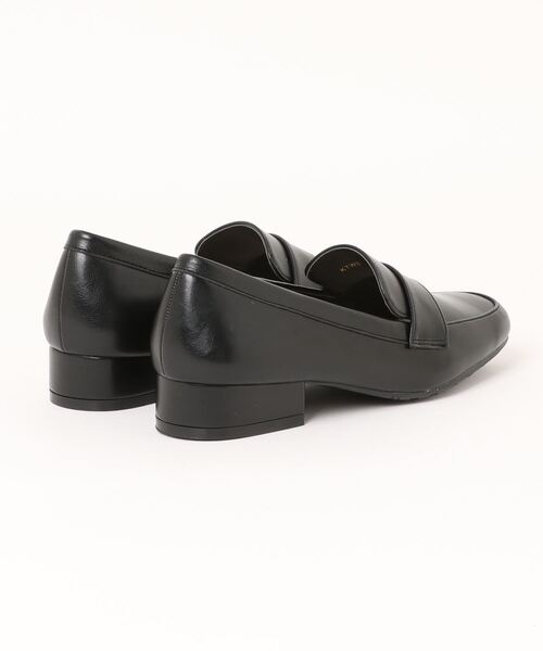 ChiffonFit（シフォンフィット）の「【ChiffonFit】 ヒールローファー（ローファー・レディース・ブラック/ホワイト・23.0cm/24.0cm/23.5cm/22.5cm/24.5cm）」の3枚目の写真