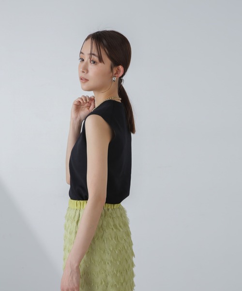 NANO universe（ナノユニバース）の「洗濯機可UVカット接触冷感ノースリーブニット（ニット/セーター・レディース・ライトブルー/ブラック/ホワイト・FREE）」の10枚目の写真