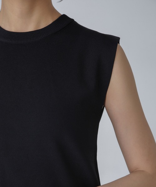 NANO universe（ナノユニバース）の「洗濯機可UVカット接触冷感ノースリーブニット（ニット/セーター・レディース・ライトブルー/ブラック/ホワイト・FREE）」の14枚目の写真