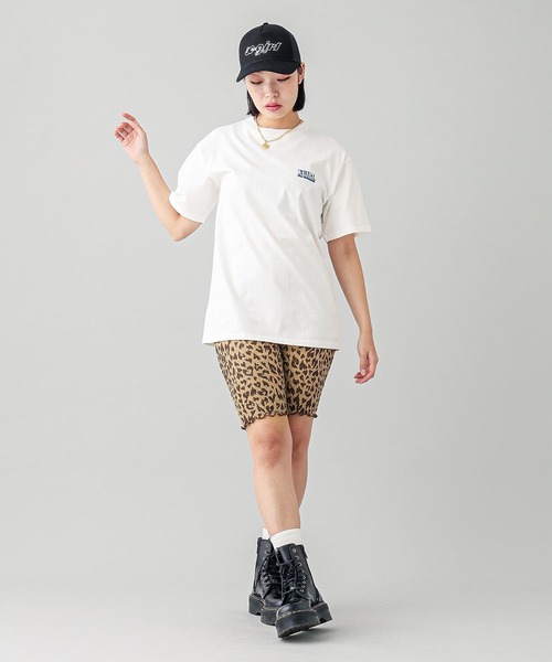 X-girl（エックスガール）の「RHINESTONE LOGO TRUCKER CAP（キャップ・レディース・ブラック/ホワイト・ONE SIZE）」の7枚目の写真