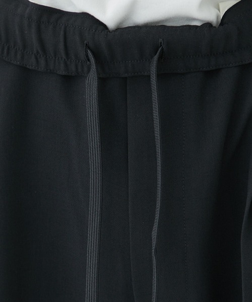 N.HOOLYWOOD(N.ハリウッド)の「STUDIOUS別注 098 TAPERD PANTS(スラックス・メンズ・ブラック/ダークグレー・38/36/40)」の12枚目の写真