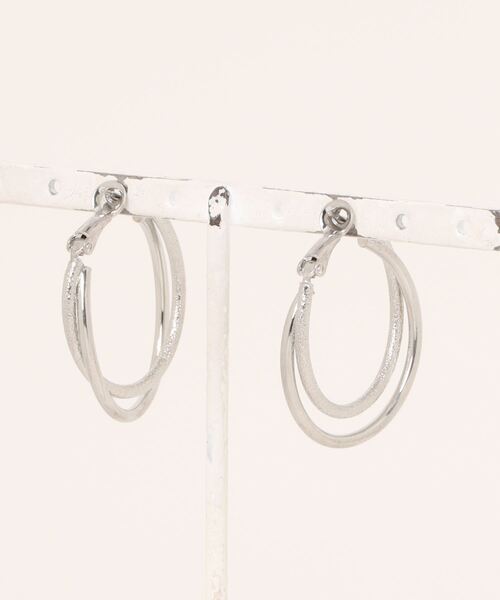 ROOM(-)の「queen hoop pierce(ピアス(両耳用)・レディース・シルバー・FREE)」の5枚目の写真