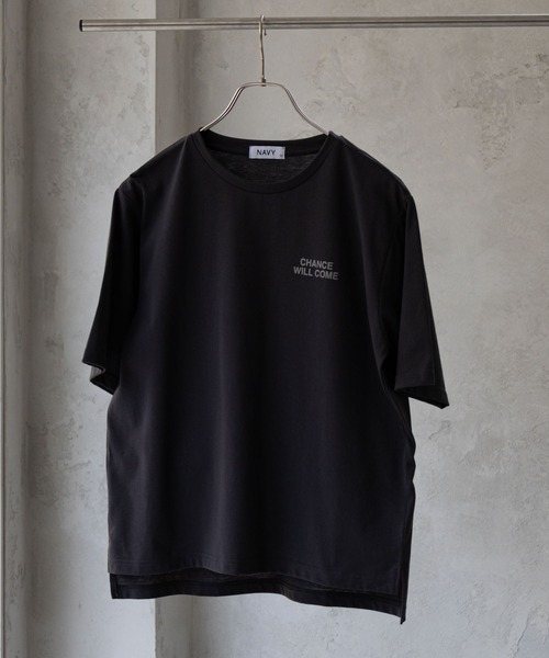 NAVY（ネイビー）の「NAVY 5分袖メッセージTシャツ（Tシャツ/カットソー・レディース・ホワイト/ブルー系その他/チャコールグレー・S/M/L/XL）」の2枚目の写真