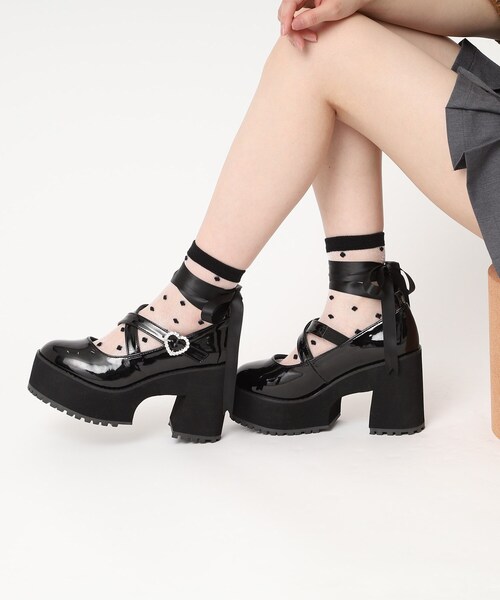 cs T&P（シーエスティーアンドピー）の「厚底ハートバックル２WAYリボンレースアップパンプス　24SS（パンプス・レディース・ブラック系1/ホワイト系2・S/M/L/LL）」の4枚目の写真