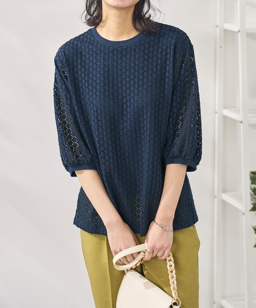 BELLUNA PLUS（ベルーナ）の「ストレッチレース使い美人顔プルオーバー（Tシャツ/カットソー・レディース・イエロー系/ネイビー/ブルー/オフホワイト・LARGE/MEDIUM/SMALL/X-LARGE）」の9枚目の写真