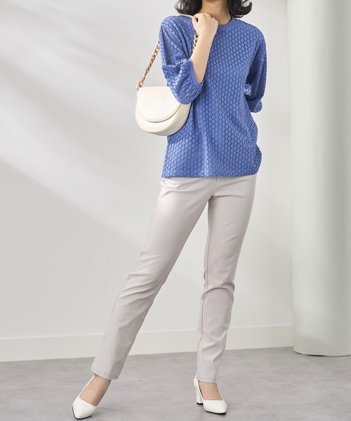 BELLUNA PLUS（ベルーナ）の「ストレッチレース使い美人顔プルオーバー（Tシャツ/カットソー・レディース・イエロー系/ネイビー/ブルー/オフホワイト・LARGE/MEDIUM/SMALL/X-LARGE）」の6枚目の写真