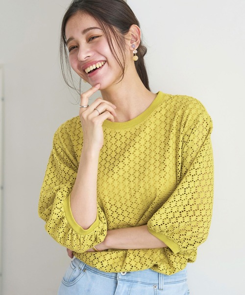 BELLUNA PLUS（ベルーナ）の「ストレッチレース使い美人顔プルオーバー（Tシャツ/カットソー・レディース・イエロー系/ネイビー/ブルー/オフホワイト・LARGE/MEDIUM/SMALL/X-LARGE）」の12枚目の写真