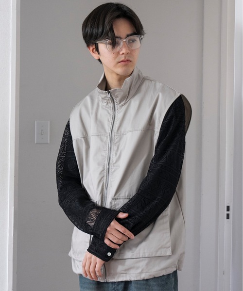 COLIN(コリン)の「COLIN:T/C TWILL STAND VEST / ツイル スタンド ベスト(ベスト・メンズ・オフホワイト/ブラック・M/L)」の6枚目の写真