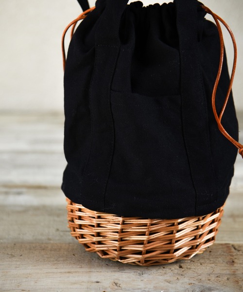 folka（フォルカ）の「1-3C14 柳×キャンバス 巾着 かご バッグ  ハンドバッグ ショルダーバッグ（かごバッグ・レディース・アイボリー/ブラック・ONESIZE）」の11枚目の写真