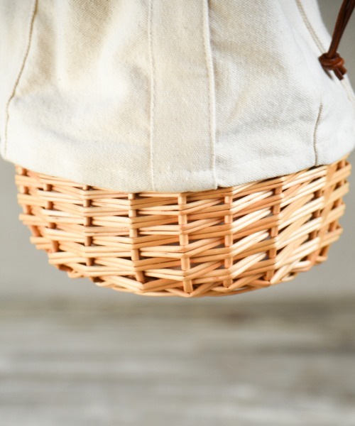 folka（フォルカ）の「1-3C14 柳×キャンバス 巾着 かご バッグ  ハンドバッグ ショルダーバッグ（かごバッグ・レディース・アイボリー/ブラック・ONESIZE）」の9枚目の写真