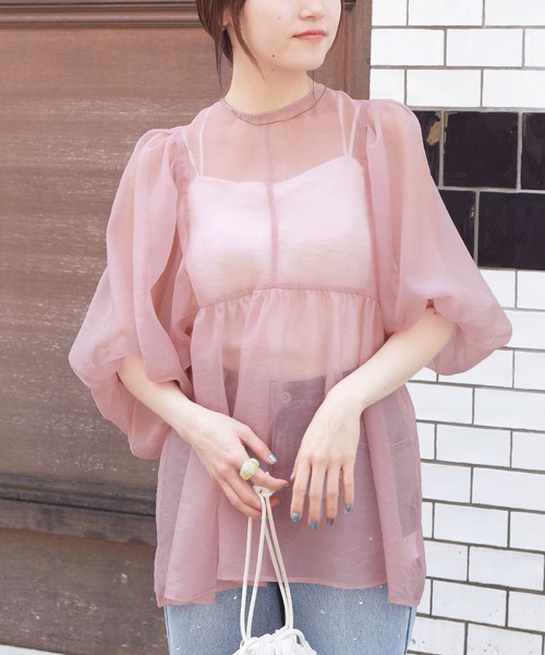 w closet（ダブルクローゼット）の「オーガンジーボリュームブラウス