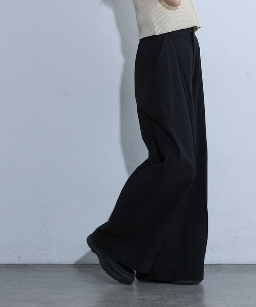 COLONY 2139（コロニートゥーワンスリーナイン）の「ライトチノパンツ（チノパンツ・レディース・オフホワイト/ブラック/ピンク・SMALL/MEDIUM）」の14枚目の写真