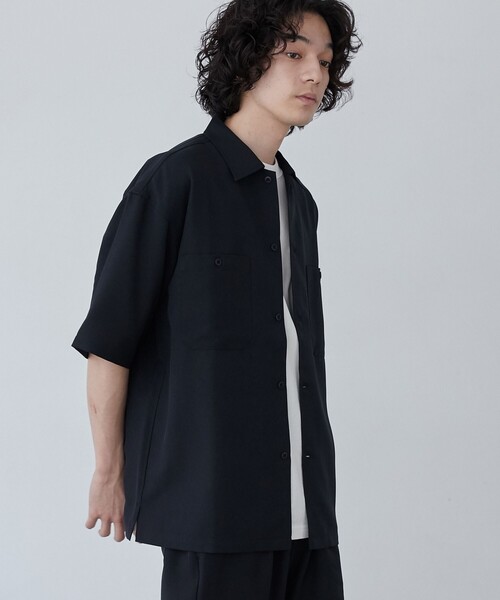 coen(コーエン)の「COMFORTDRYシャツ(WEB限定カラー)(シャツ/ブラウス・メンズ・ベージュ/ブラック/ナチュラル/ロイヤルブルー/ネイビー/グレー・L/M/XL)」の5枚目の写真