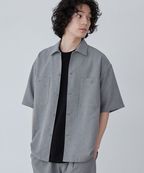 coen(コーエン)の「COMFORTDRYシャツ(WEB限定カラー)(シャツ/ブラウス・メンズ・ベージュ/ブラック/ナチュラル/ロイヤルブルー/ネイビー/グレー・L/M/XL)」の3枚目の写真