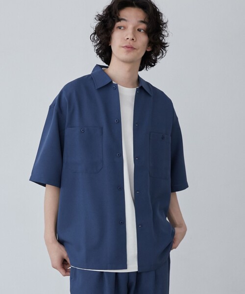coen(コーエン)の「COMFORTDRYシャツ(WEB限定カラー)(シャツ/ブラウス・メンズ・ベージュ/ブラック/ナチュラル/ロイヤルブルー/ネイビー/グレー・L/M/XL)」の6枚目の写真