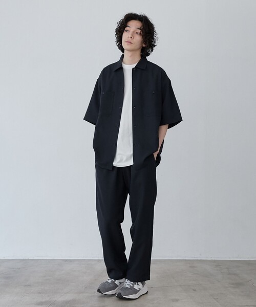 coen(コーエン)の「COMFORTDRYシャツ(WEB限定カラー)(シャツ/ブラウス・メンズ・ベージュ/ブラック/ナチュラル/ロイヤルブルー/ネイビー/グレー・L/M/XL)」の10枚目の写真