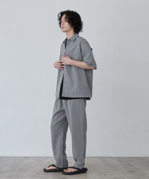 coen(コーエン)の「COMFORTDRYシャツ(WEB限定カラー)(シャツ/ブラウス・メンズ・ベージュ/ブラック/ナチュラル/ロイヤルブルー/ネイビー/グレー・L/M/XL)」の14枚目の写真