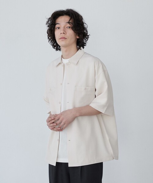 coen(コーエン)の「COMFORTDRYシャツ(WEB限定カラー)(シャツ/ブラウス・メンズ・ベージュ/ブラック/ナチュラル/ロイヤルブルー/ネイビー/グレー・L/M/XL)」の15枚目の写真