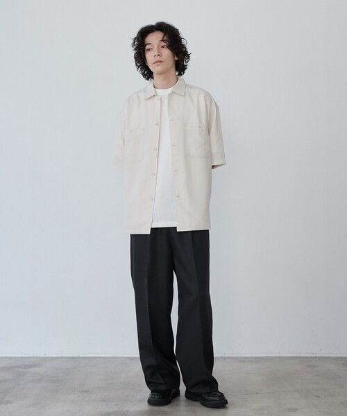 coen(コーエン)の「COMFORTDRYシャツ(WEB限定カラー)(シャツ/ブラウス・メンズ・ベージュ/ブラック/ナチュラル/ロイヤルブルー/ネイビー/グレー・L/M/XL)」の16枚目の写真